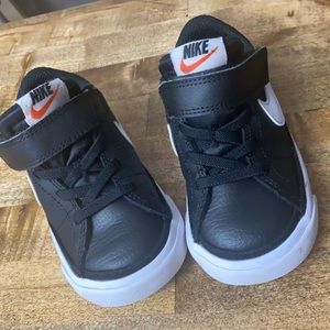 Toddler Nike sneakers